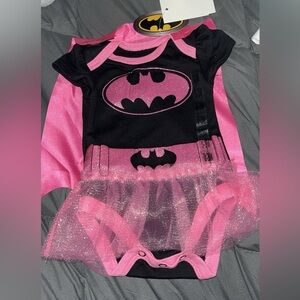 NWT | Baby-girls Batgirl Bodysuit Tutu Skirt and Detachable Cape| 0-3M